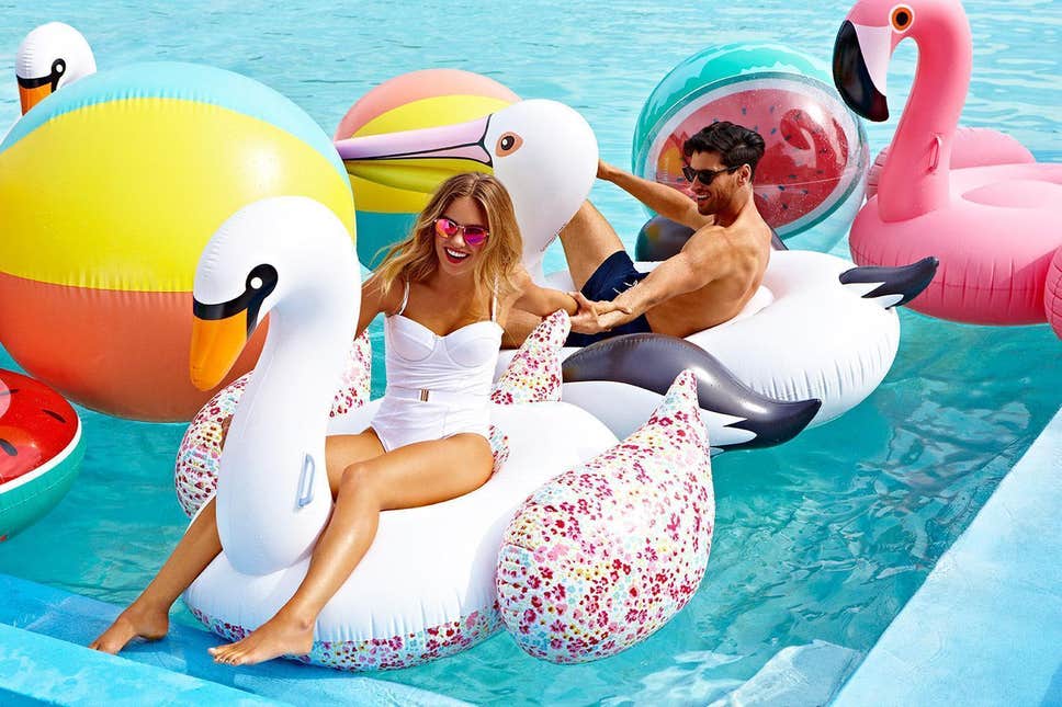 Rocking Pool Party Ideas To Follow To Make Event Fun Filled